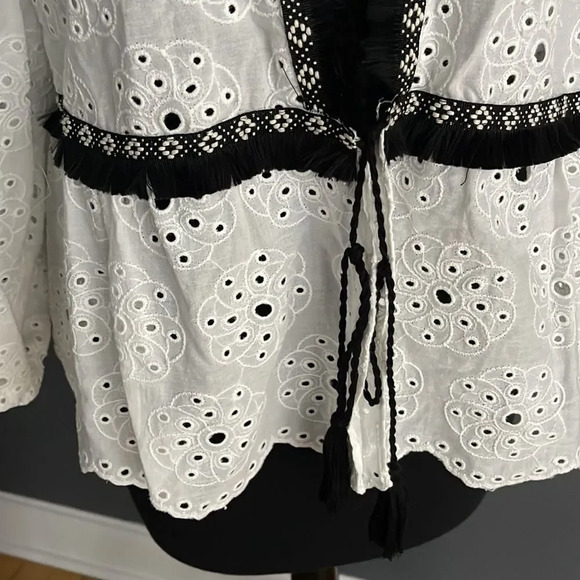 Zara white eyelet open front black braided/fringed trim cord waistband top, Med - Picture 4 of 8